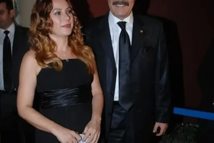 Kadir İnanır mirasını həyat yoldaşına vəsiyyət edib