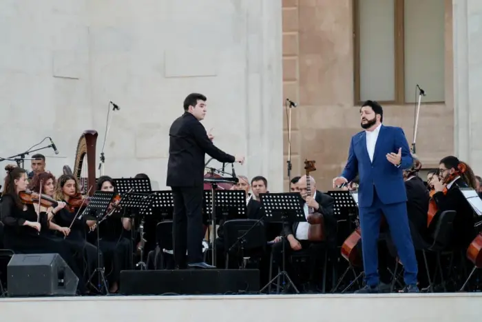 Binədə "Yeni qala" konsert kompleksi açılıb
