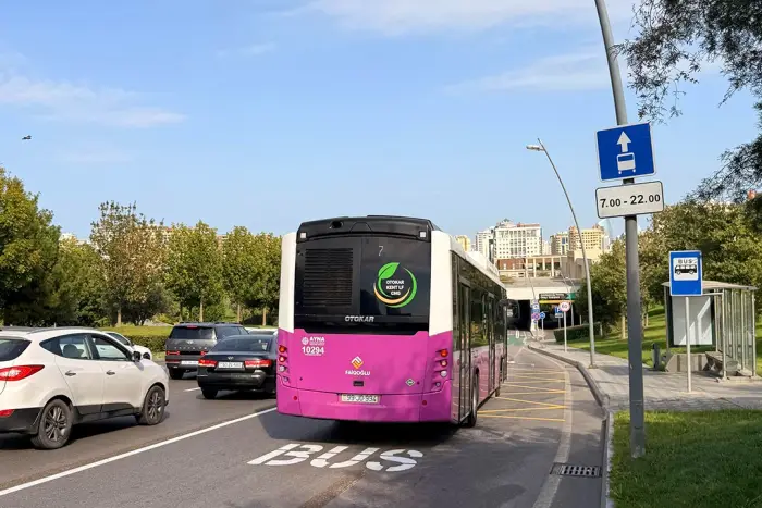 Bakıda daha iki küçədə avtobus zolağı yaradıldı