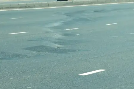 8 Noyabr prospektində təmir olunan yol yenidən çökdü