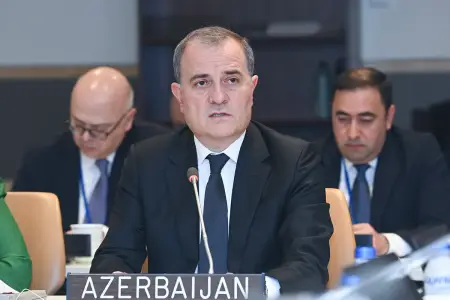 Bayramov Kəşmir məsələsində sülh çağırışı etdi