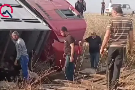 Ağdərədə yük avtomobili aşdı, heyvanlar tələf oldu