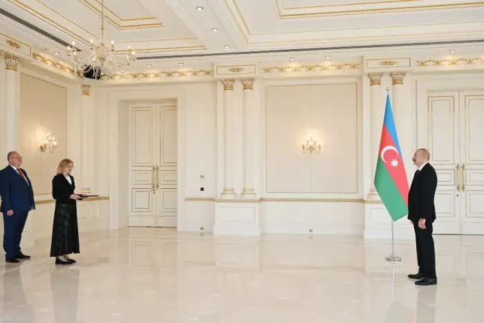 Prezident İlham Əliyev Estoniyanın ilk səfirini qəbul etdi