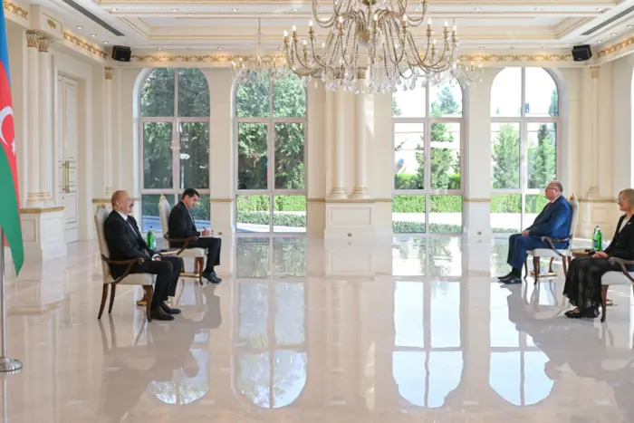 Prezident İlham Əliyev Estoniyanın ilk səfirini qəbul etdi