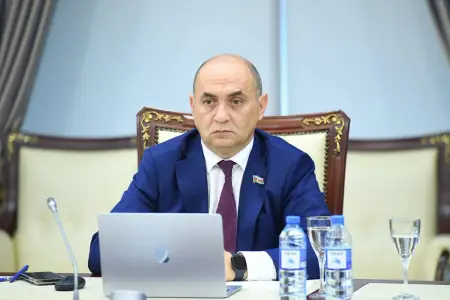 “Dindarlarla qeyri-dindarlar arasında qarşıdurma yaratmağa çalışırlar”
