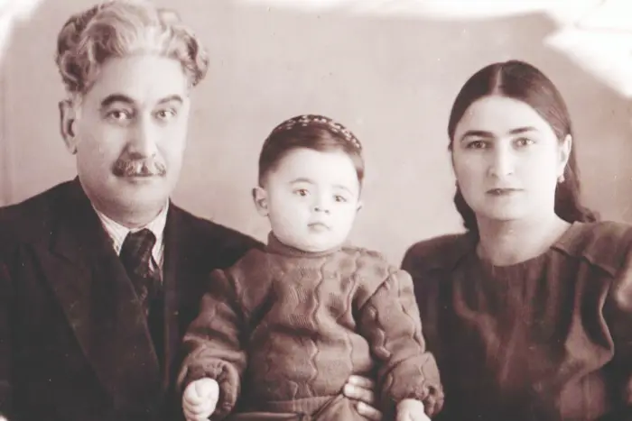 Cavanşir Vəkilov: Səməd Vurğunun qardaşoğlu diplomat