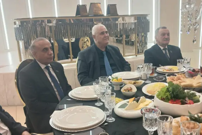 Binəqədidə Ahıllar Günü münasibətilə tədbir keçirilib