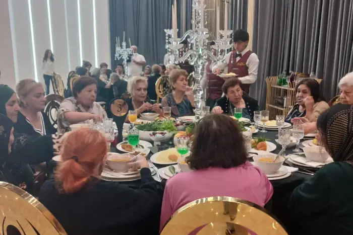 Binəqədidə Ahıllar Günü münasibətilə tədbir keçirilib