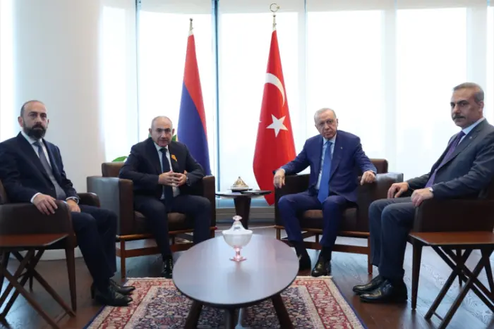 Ərdoğan BMT sessiyası çərçivəsində Paşinyanı qəbul etdi