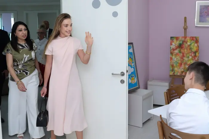 Alyona Əliyeva xüsusi qayğı mərkəzinə baş çəkib