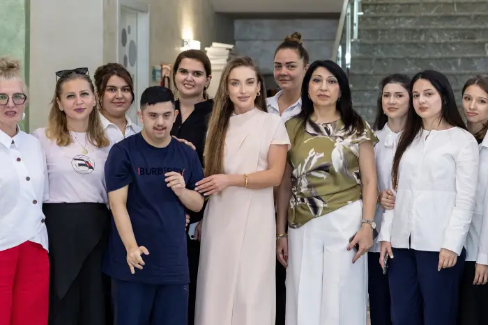 Alyona Əliyeva xüsusi qayğı mərkəzinə baş çəkib