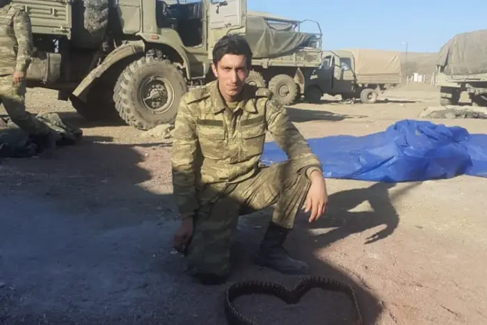Şəhid Rahil Əkbərovun ailəsi 6 ildir kirayədə yaşayır