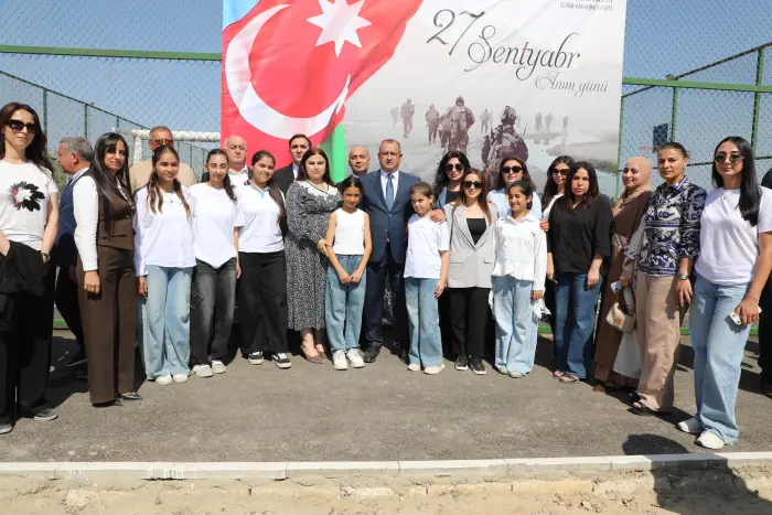 Suraxanıda Anım Günündə 750 sərv ağacı əkildi