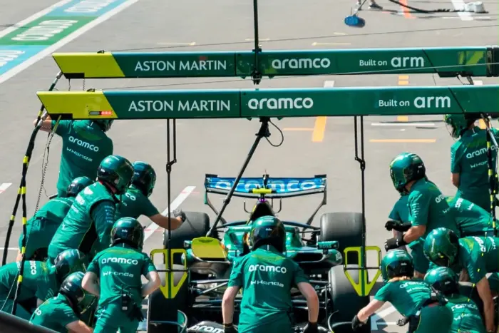 Anar Ələkbərov Formula 1 Qran-Prisindən paylaşım etdi