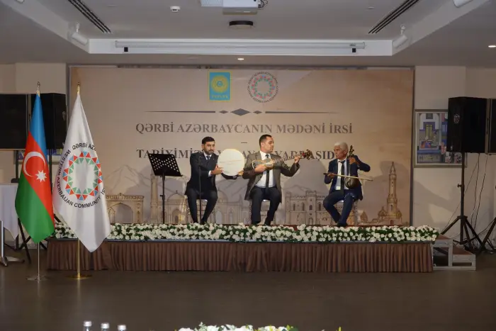 Yevlaxda Qərbi Azərbaycan irsi mövzusunda tədbir olub