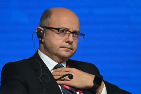 Şahbazov: 21-ci əsrin enerji xəritəsi yenidən cızılır