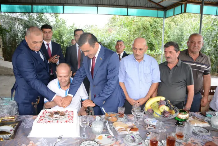 Millət vəkili Anar Məmmədov Tərtərdə qazini ziyarət etdi
