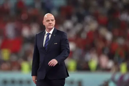 İnfantino islahat planını FIFA-ya təqdim etdi