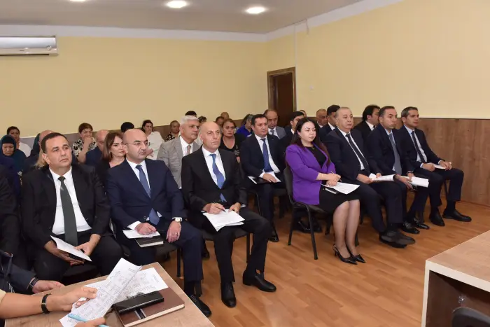 Sumqayıtda Zakir Fərəcov sakinlərlə səyyar qəbul keçirib