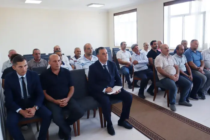 "Azərişıq" Culfada fermer və sahibkarlarla görüşüb