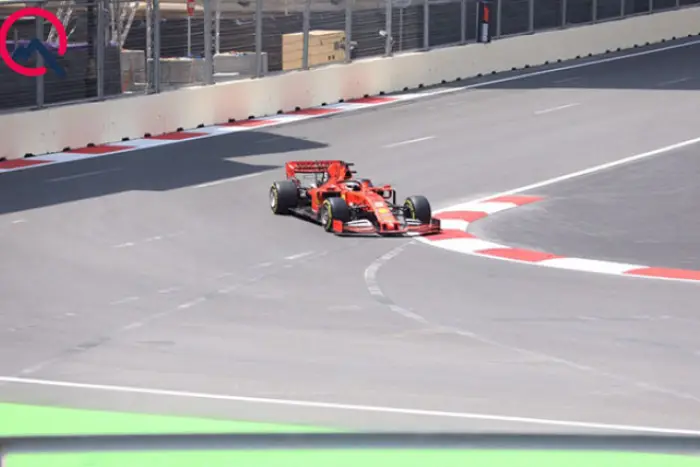 Bakıda Formula 1 Qran-Prisində Rassell liderlik edir