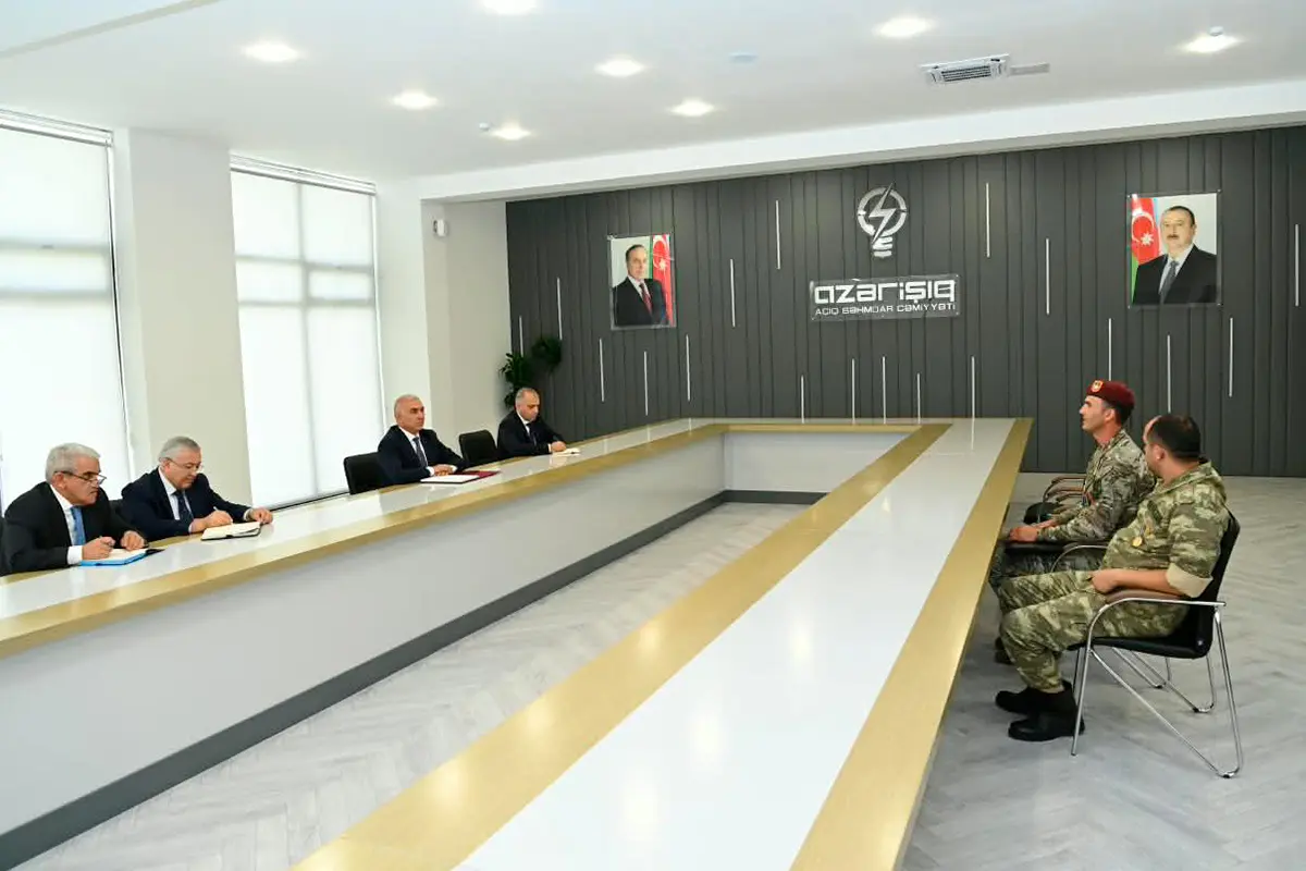 Vüqar Əhmədov Ağdamda vətəndaşlarla görüşüb