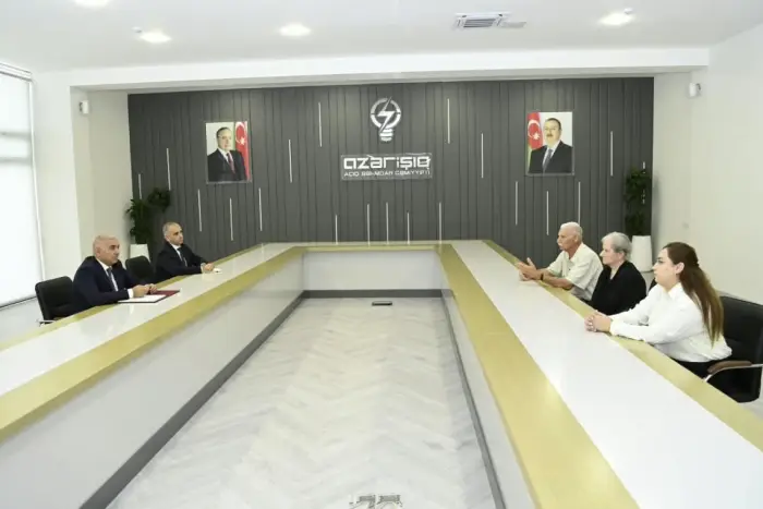Vüqar Əhmədov Ağdamda vətəndaşlarla görüşüb