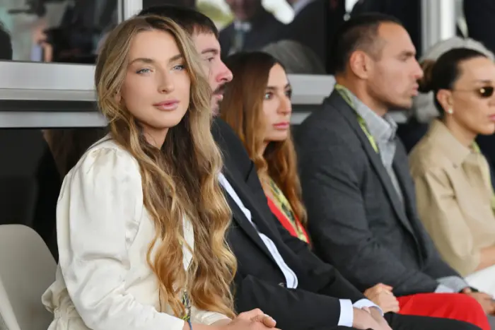 Heydər Əliyev Formula 1 yarışını xanımı ilə izlədi