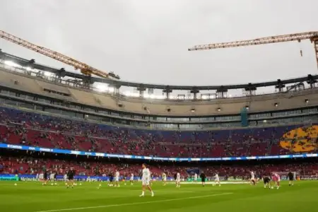 2030 mundialının finalına 3 stadion namizəddir