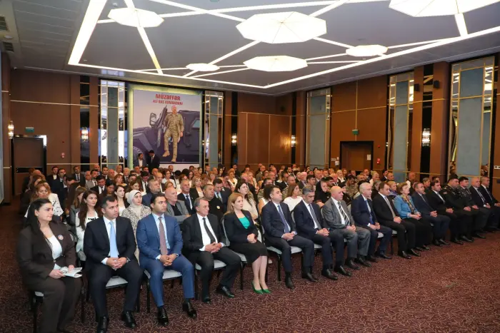 Nizamidə Dövlət Suverenliyi Gününə dair konfrans keçirildi
