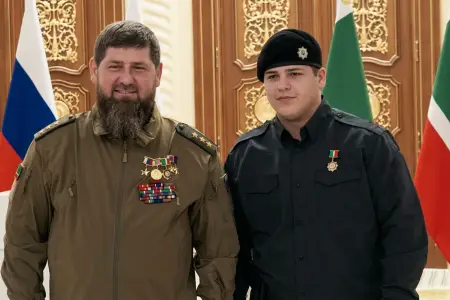 Adəm Kadırov ilk dəfə səs verib, sonra ləzginka oynayıb