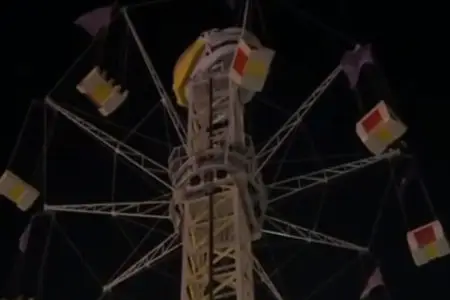 Moskvada attraksion dayandı, 14 nəfər 40 metrdə qaldı