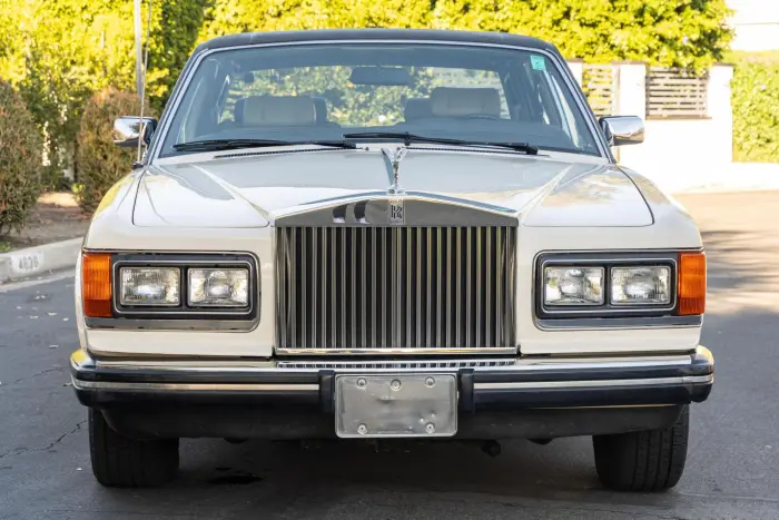 Maykl Ceksonun anasına hədiyyə etdiyi Rolls-Royce satışa çıxıb