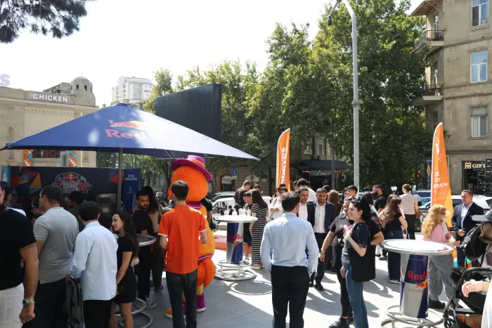 “Popeyes” Azərbaycanda üçüncü, ən böyük filialını açıb