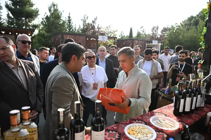 Şamaxının Meysəri kəndində Üzüm və Şərab Festivalı başladı