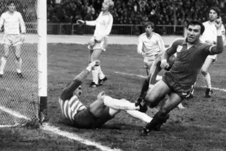 Futbol əfsanəsi İsgəndər Cavadov 70 yaşını qeyd edir