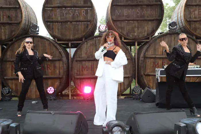 Şamaxıda Üzüm və Şərab Festivalı ikinci günündə davam edib