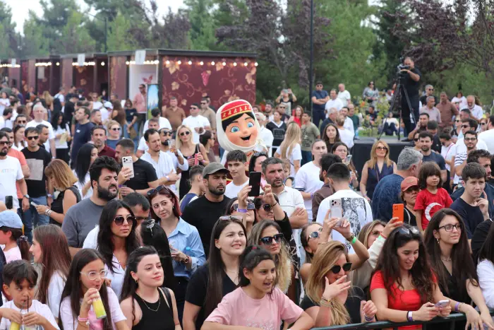 Şamaxıda Üzüm və Şərab Festivalı ikinci günündə davam edib