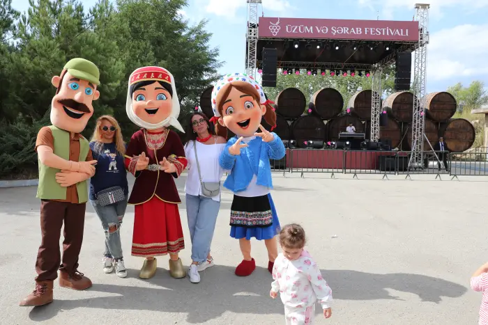 Şamaxıda Üzüm və Şərab Festivalı ikinci günündə davam edib