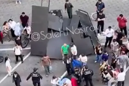 Yasamalda tədbirdə LED ekran aşıb, qadın xəsarət alıb